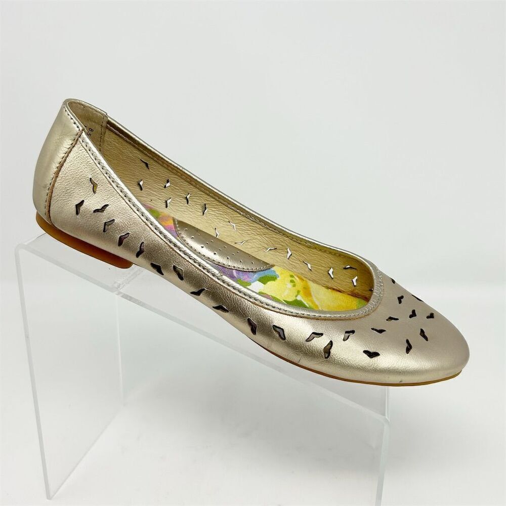 Born Women's Gold Perforated Leather Slip-On Flats Size 8.5 Casual Shoes